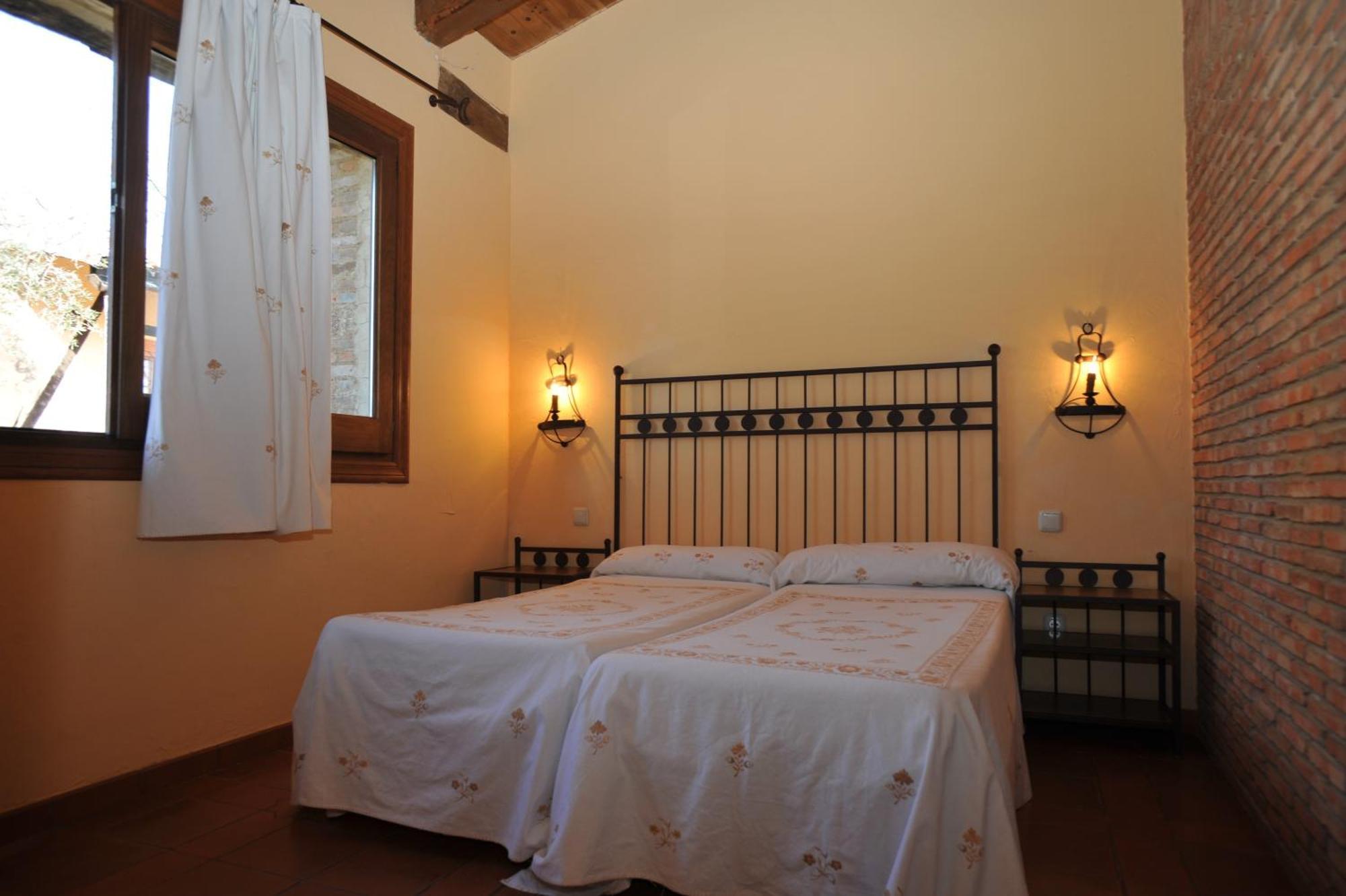 Hotel Rural Hosteria Fontivieja Losar De La Vera Esterno foto