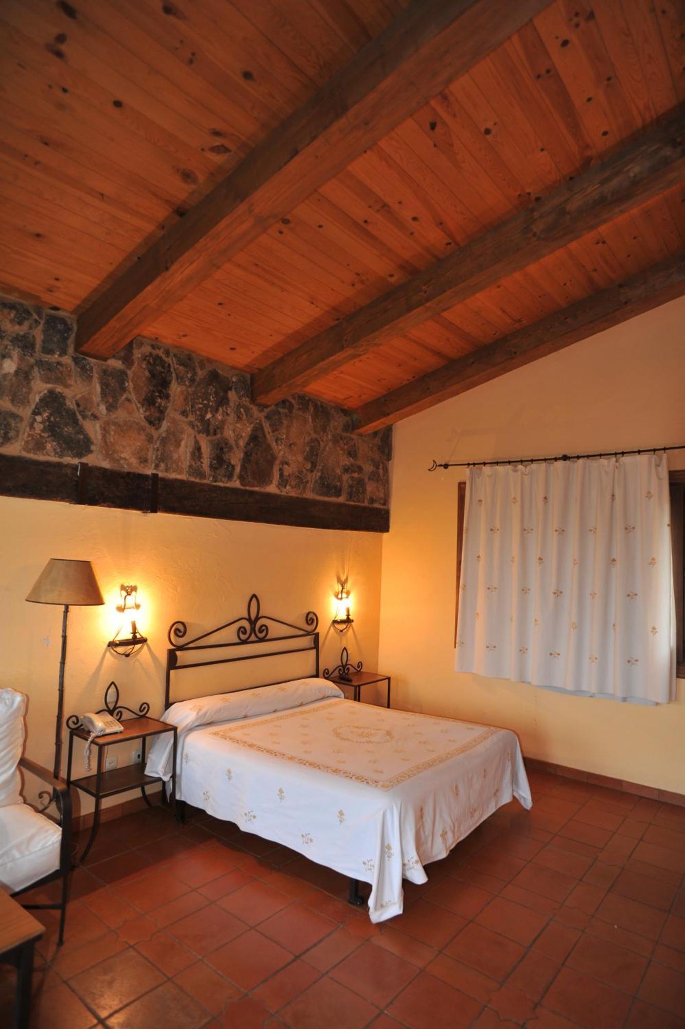 Hotel Rural Hosteria Fontivieja Losar De La Vera Esterno foto