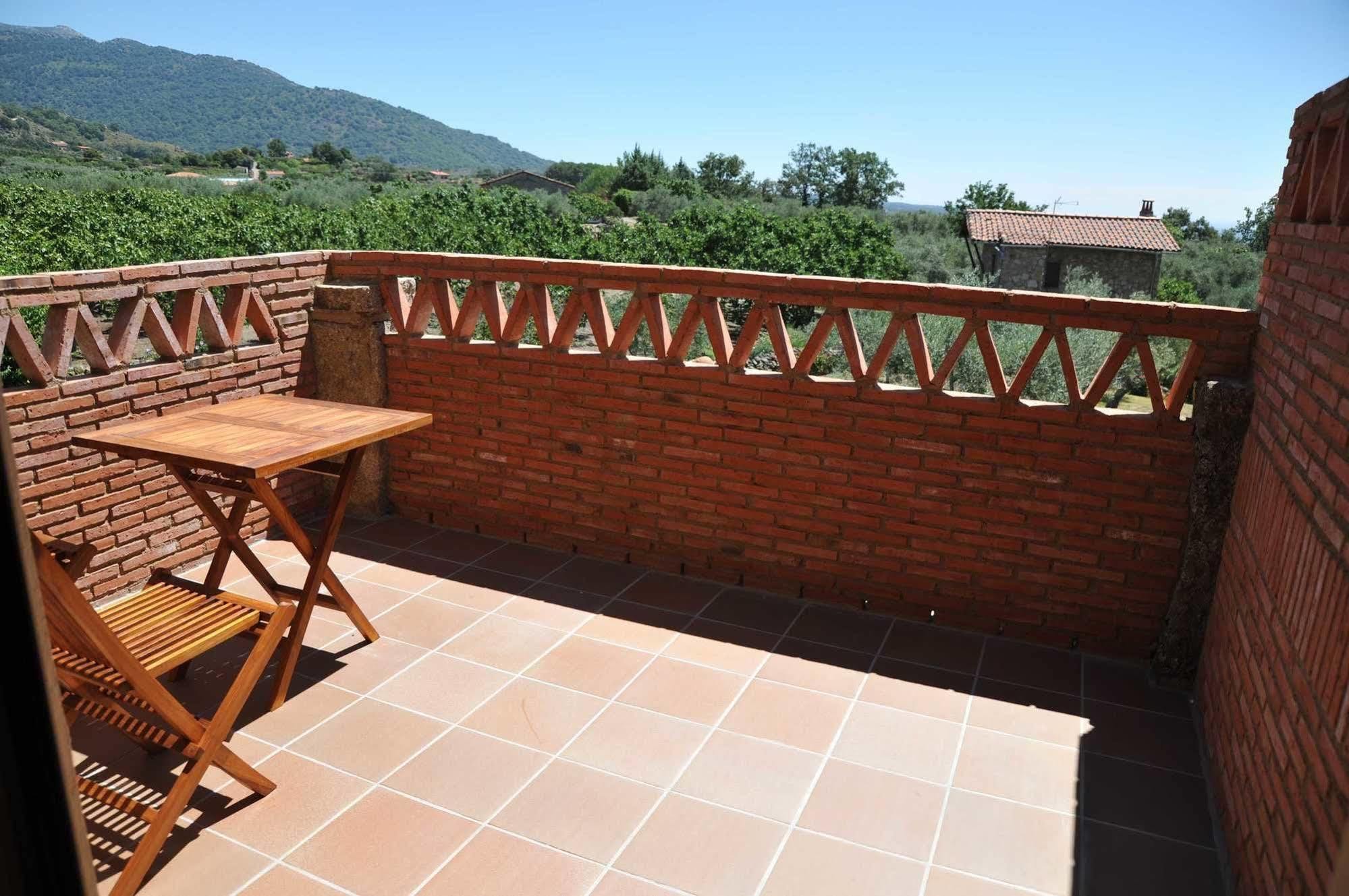 Hotel Rural Hosteria Fontivieja Losar De La Vera Esterno foto