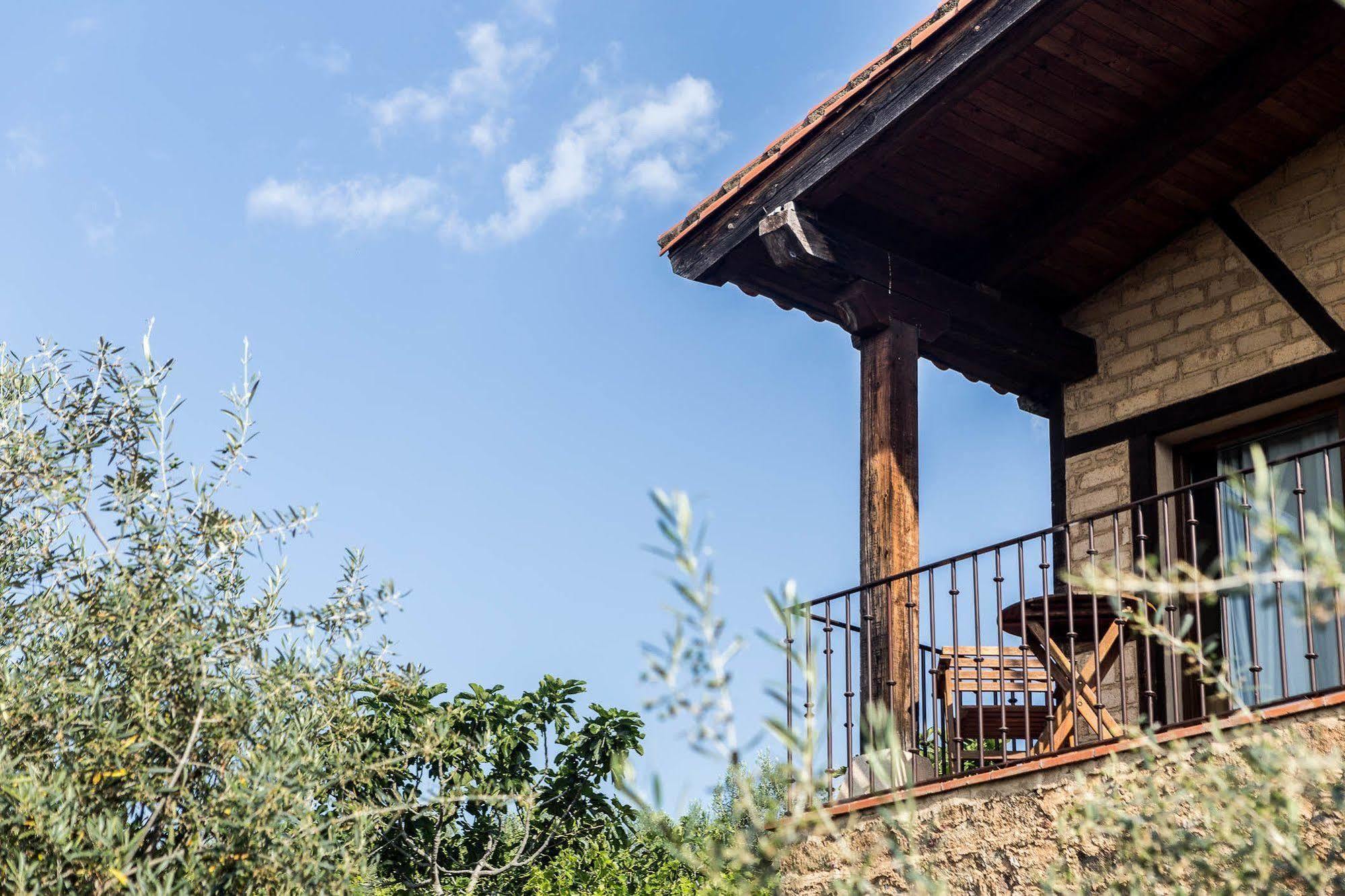 Hotel Rural Hosteria Fontivieja Losar De La Vera Esterno foto